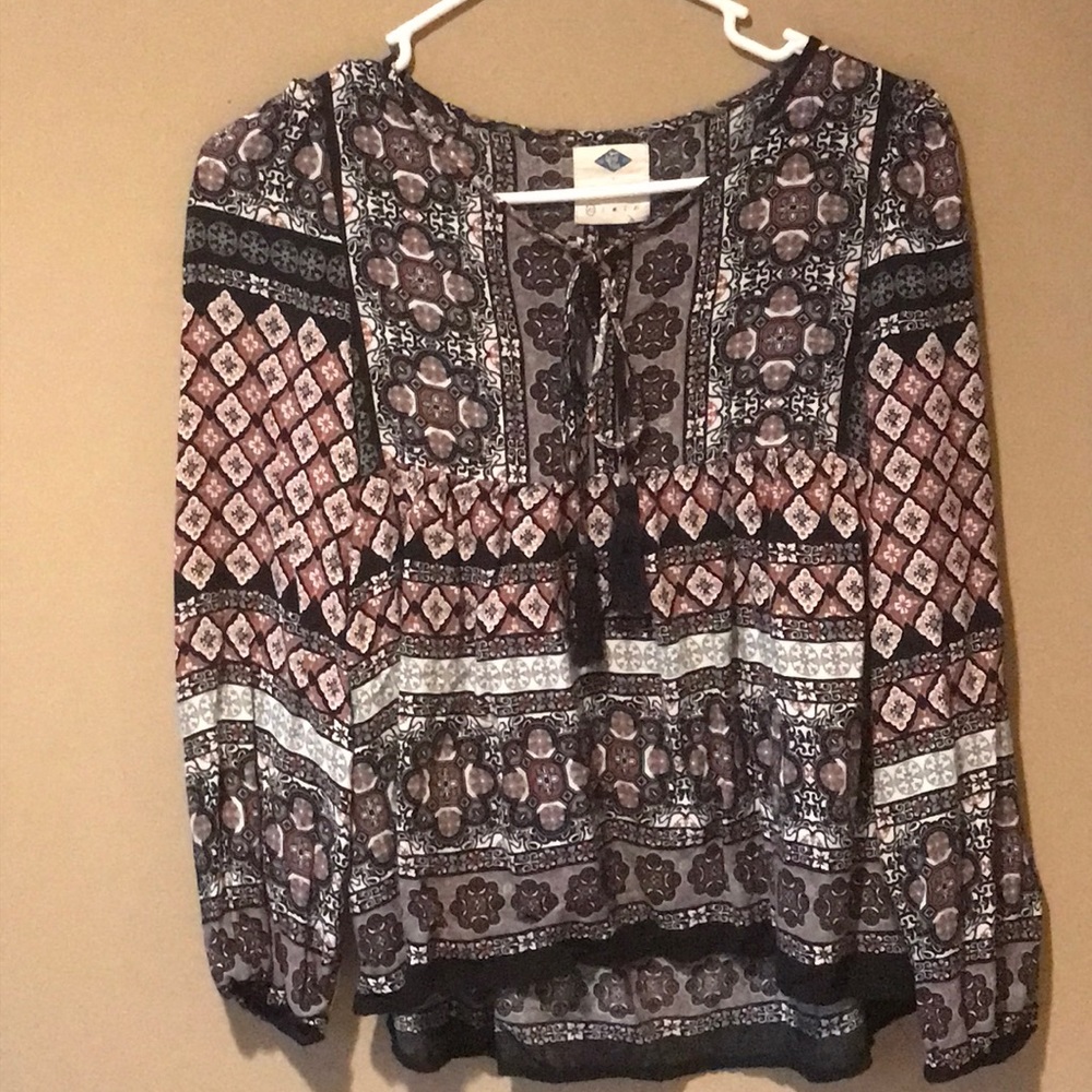 Long sleeve top